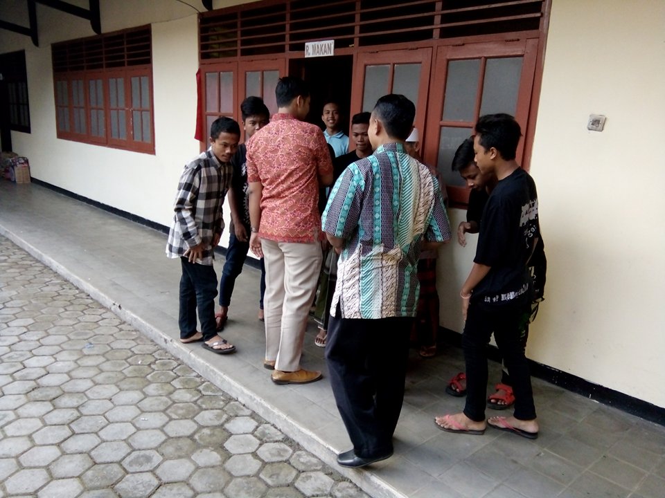 13536073_1087060568041142_1158130301_n