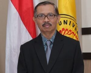 foto direktur_pasca.1